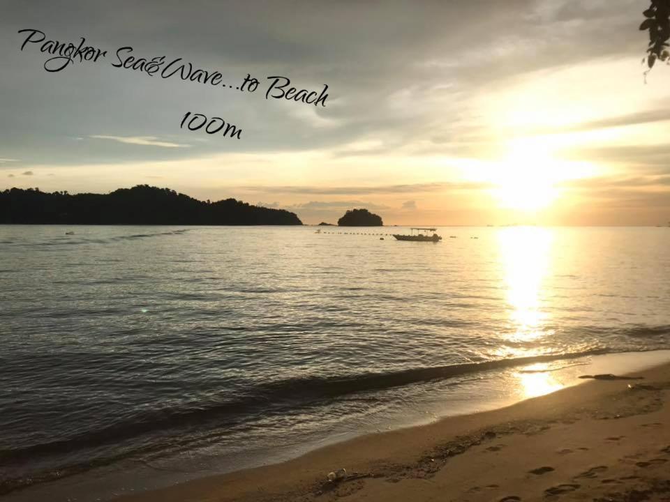 Sea & Wave #1 Coral Bay Apartment Pekan Pangkor Ngoại thất bức ảnh